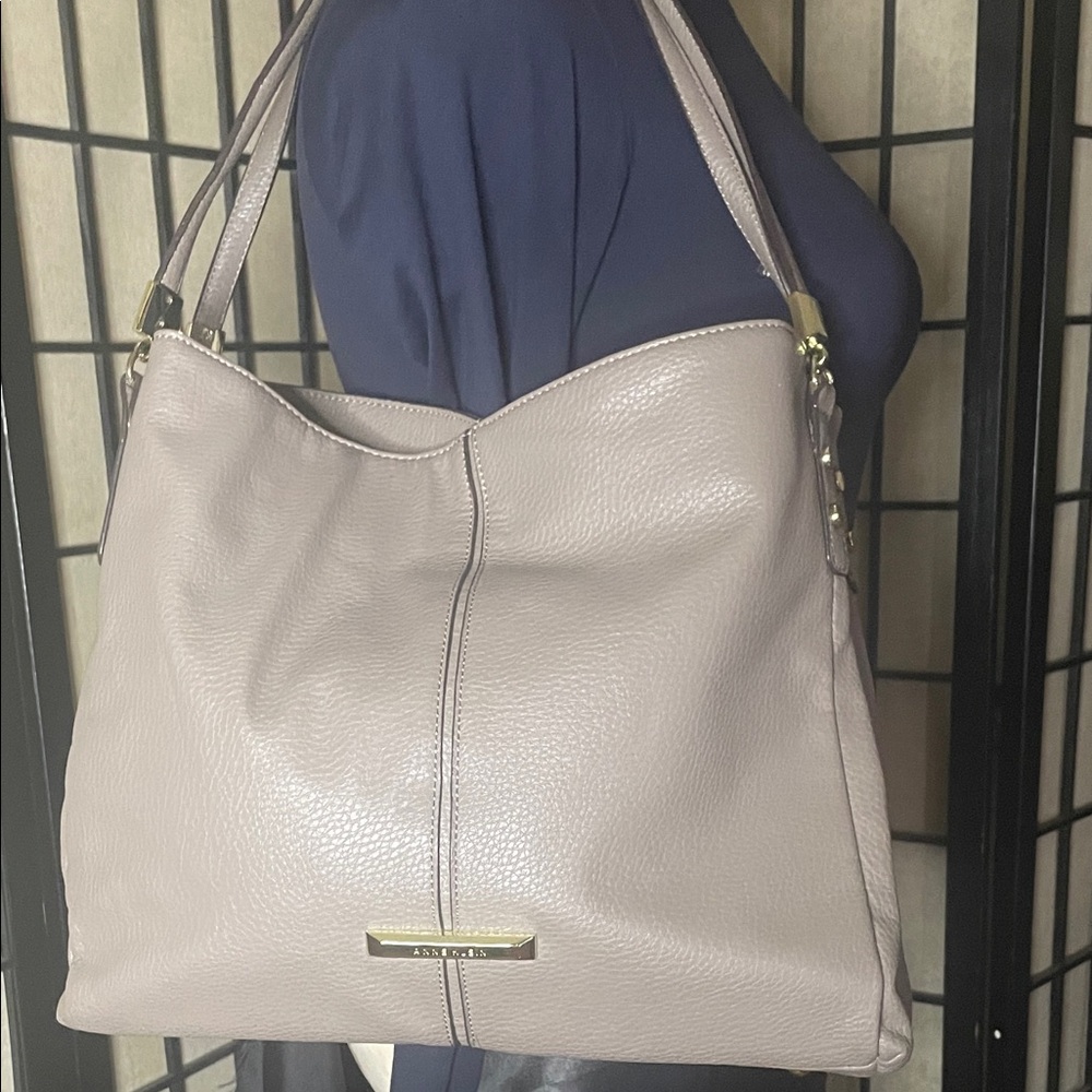 Anne Klein Women's Shoulder Bag in Light Gray
